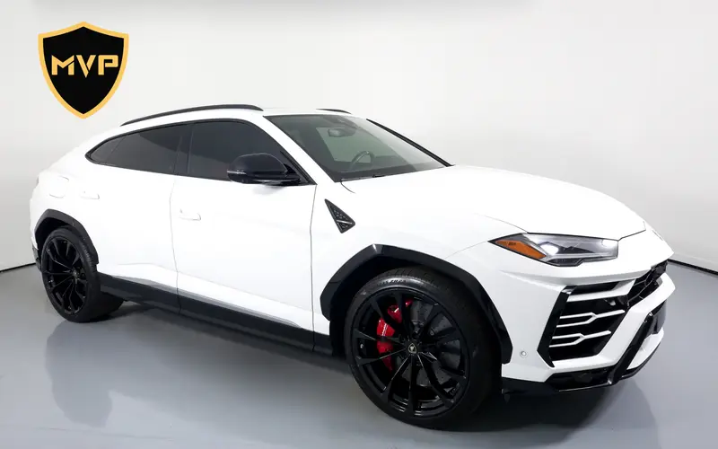 2023 Lamborghini Urus, white exterior, for rent in Miami