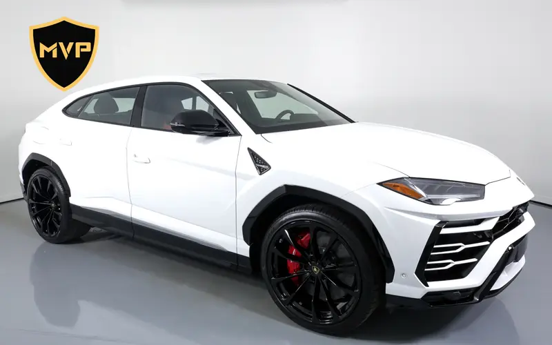 2024 Lamborghini Urus S, white exterior, for rent in Miami