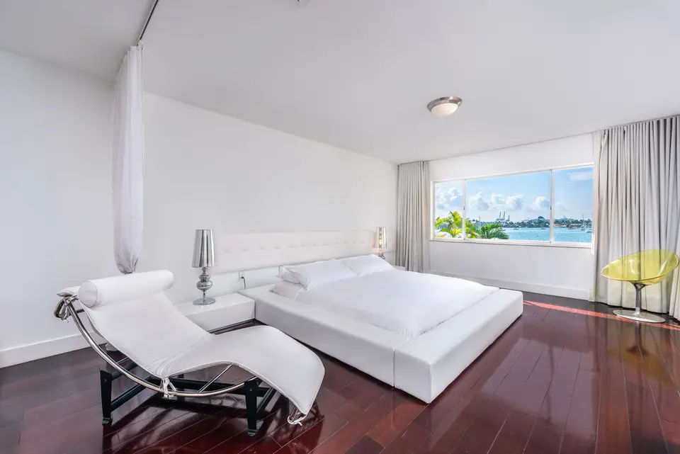 Contemporary Chic Waterfront, photo 5