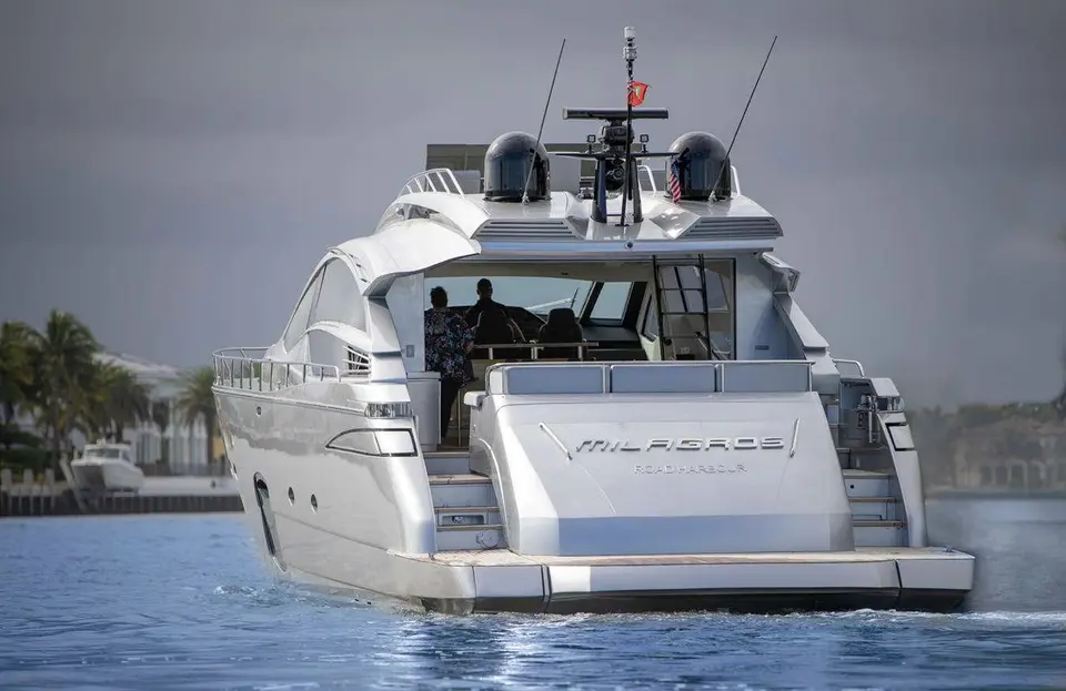 Pershing 82, photo 2