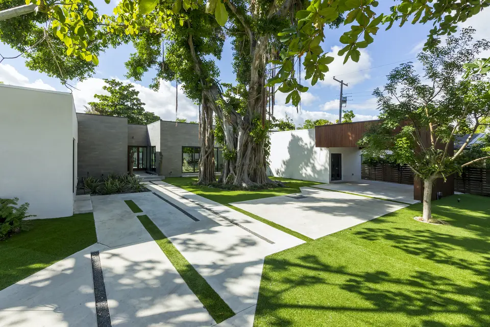 Villa Balinese — villa rental in Miami